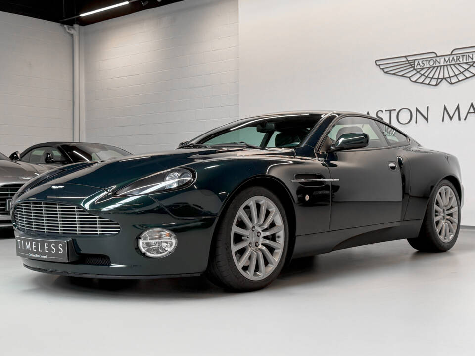 Image 5/43 of Aston Martin V12 Vanquish (2003)