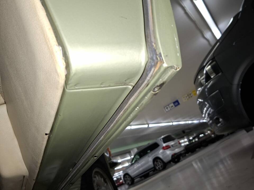 Immagine 15/20 di Mercedes-Benz 350 SLC (1973)