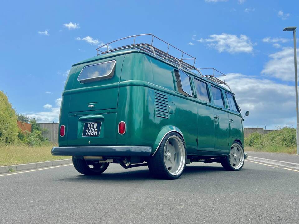 Immagine 2/4 di Volkswagen T1 Kombi (1963)