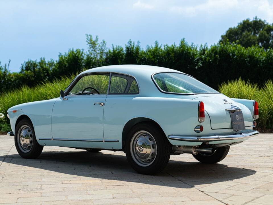 Image 7/50 of Alfa Romeo Giulietta Sprint (1960)