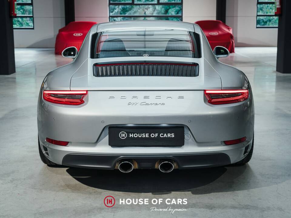 Image 8/24 of Porsche 911 Carrera (2016)