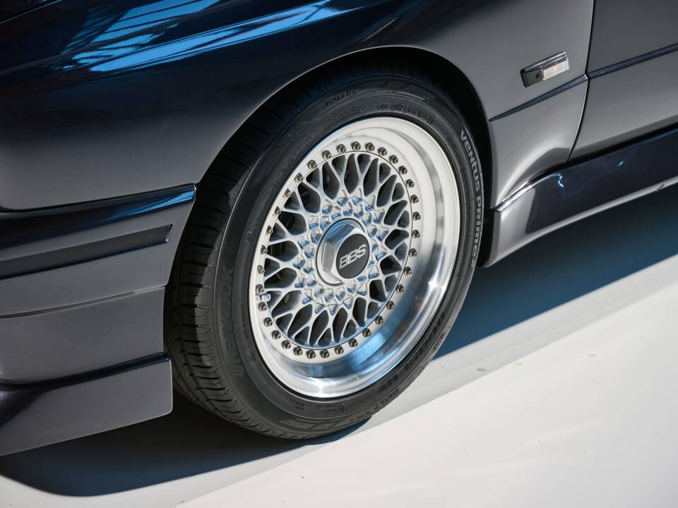 Bild 26/36 von BMW M3 (1989)