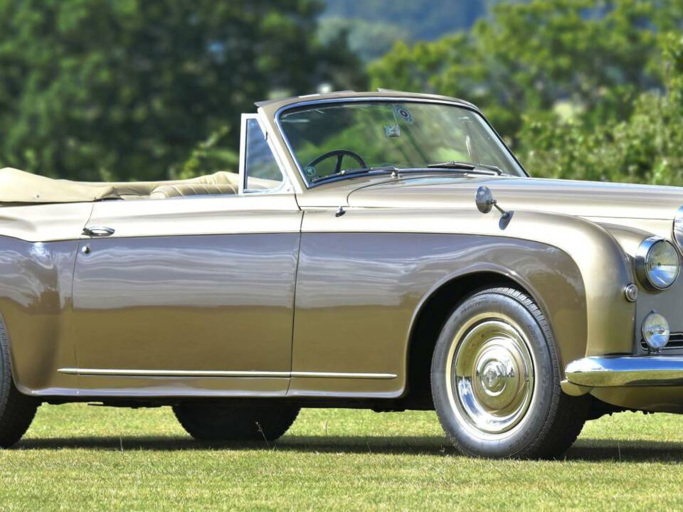 Bild 7/50 von Bentley S 1 Continental Drophead Coupé (1958)