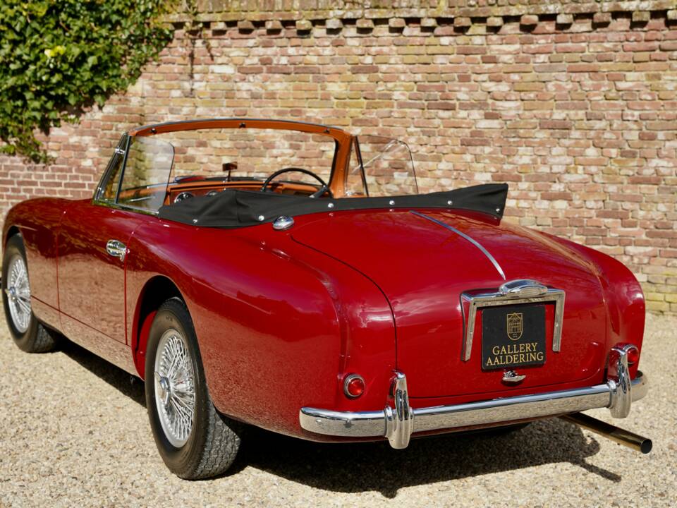 Immagine 11/16 di Aston Martin DB 2/4 Mk II DHC (1955)