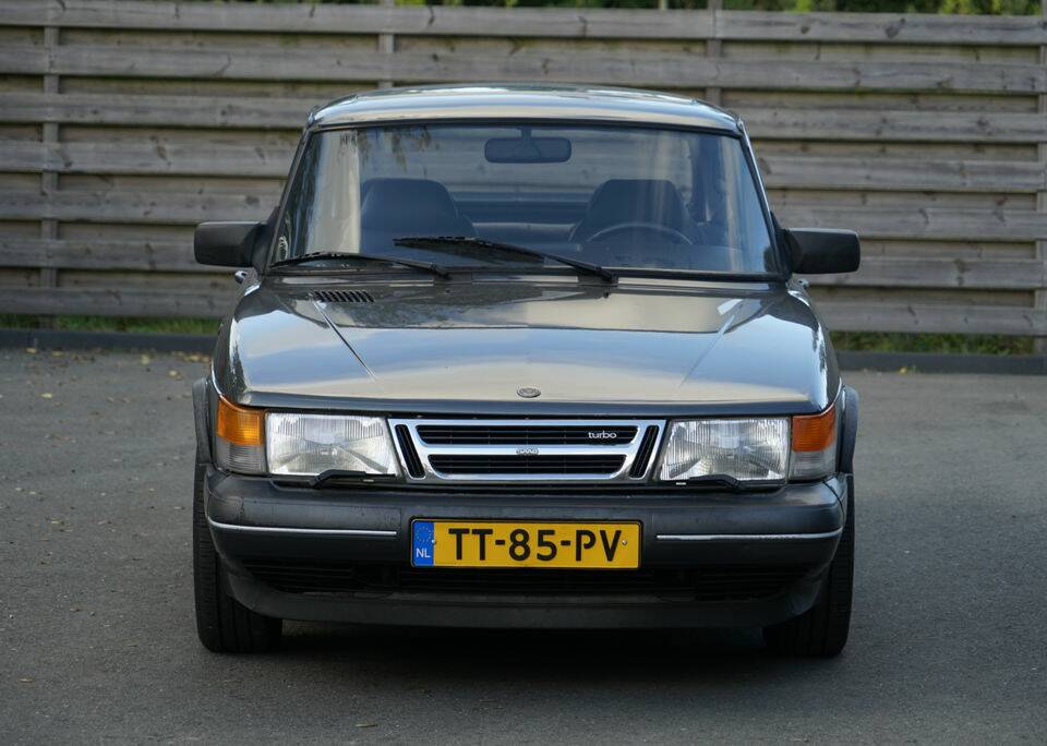 Image 2/8 de Saab 900 Turbo (1989)