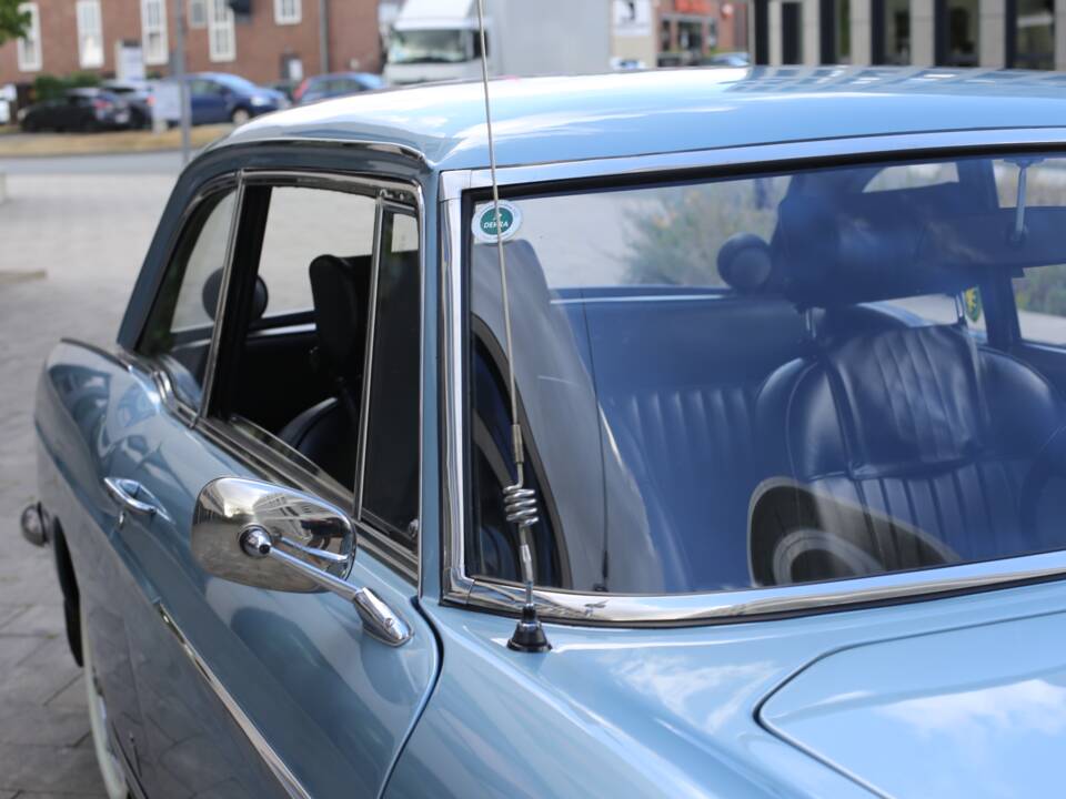 Image 5/56 of Peugeot 404 Coupé (1968)