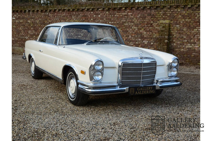 Imagen 29/50 de Mercedes-Benz 280 SE 3,5 (1971)