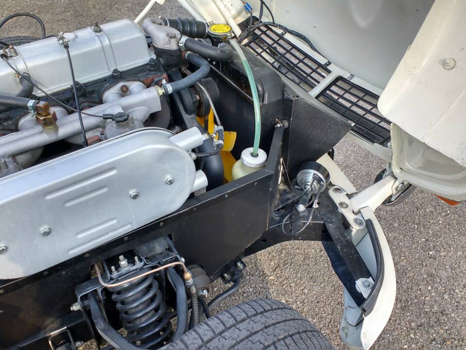 Image 8/8 of Triumph GT 6 Mk II (1970)