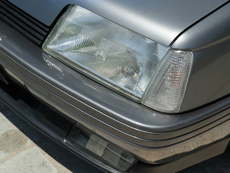 Image 19/50 de Alfa Romeo 164 2.0 (1991)