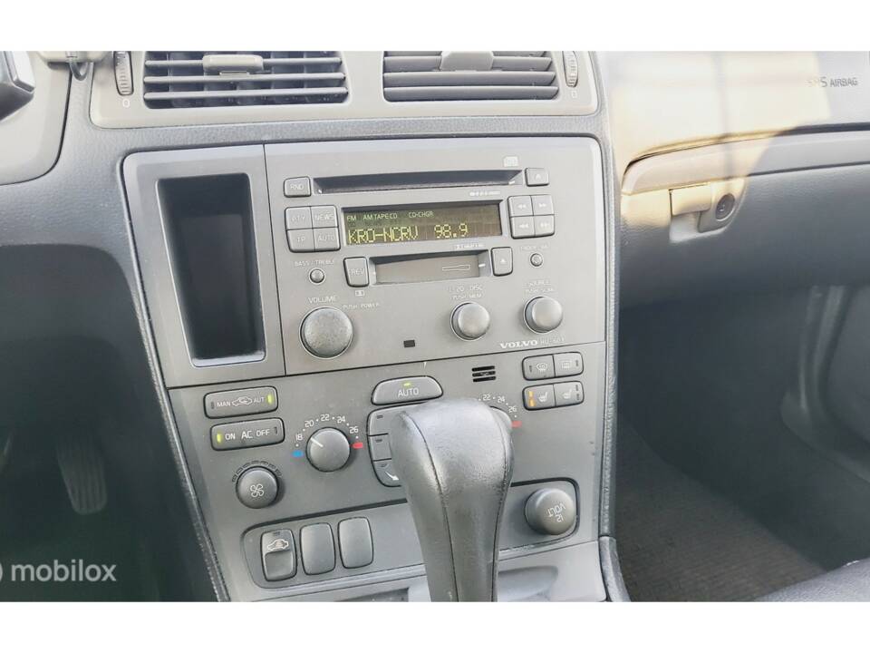 Bild 22/29 von Volvo XC70 2.4T (2001)