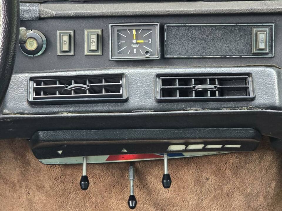 Bild 13/44 von Citroën DS 23 Pallas (1973)