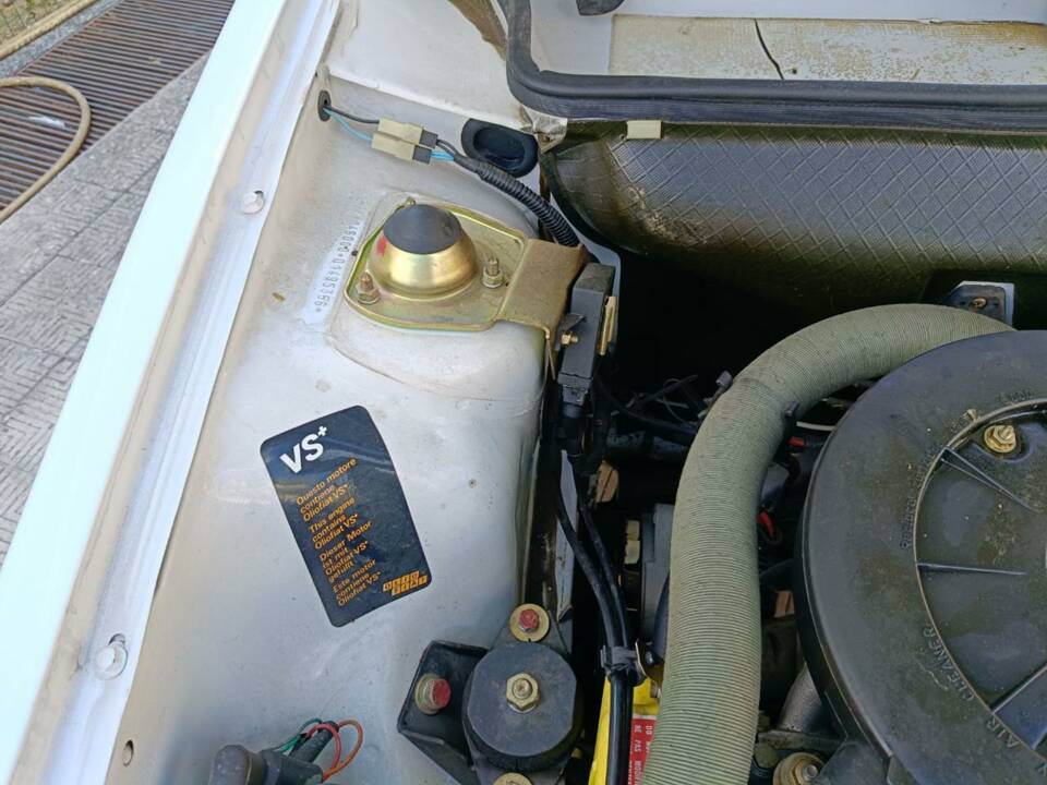 Image 16/48 of FIAT Uno 60 (1988)