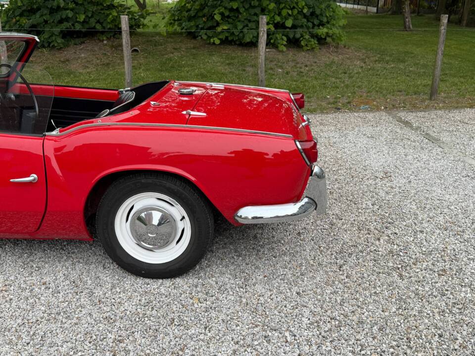 Image 7/8 of Triumph Spitfire 4 (1963)