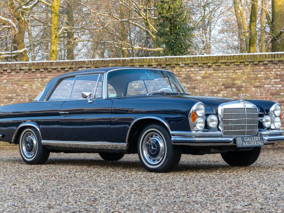 Bild 17/50 von Mercedes-Benz 280 SE 3,5 (1970)