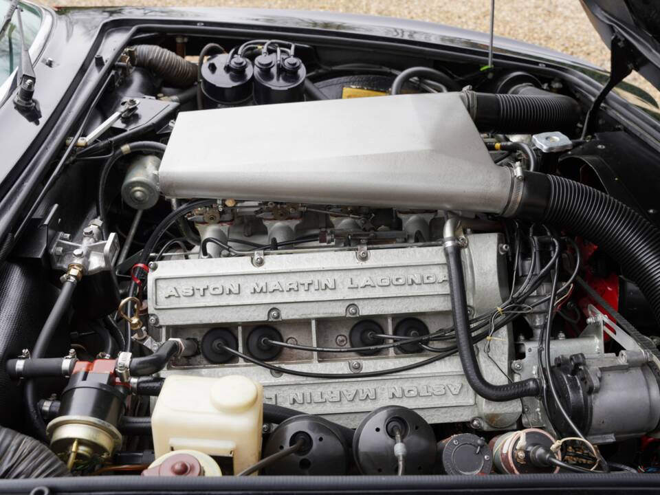 Image 32/50 of Aston Martin V8 Volante (1982)