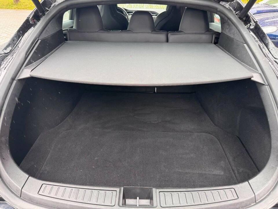 Bild 18/18 von Tesla Model S 100D (2018)