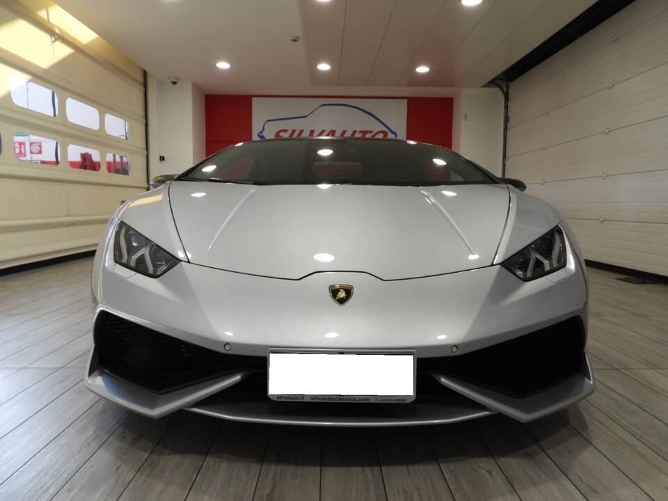 Image 2/15 of Lamborghini Huracán LP 610-4 (2014)