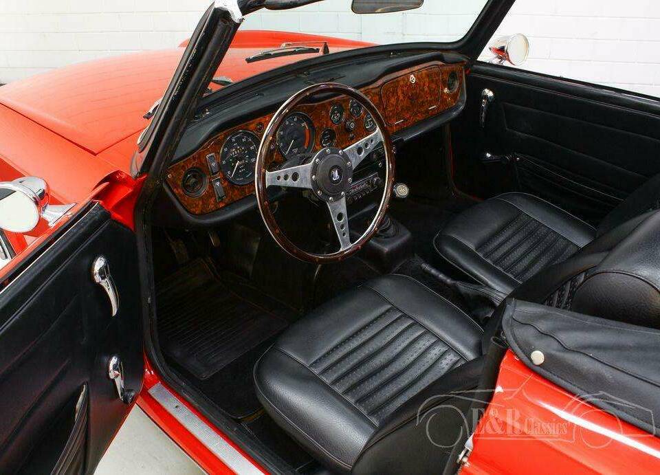 Imagen 12/19 de Triumph TR 6 (1970)