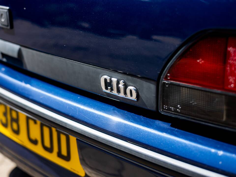Imagen 8/48 de Renault Clio I Williams (1993)