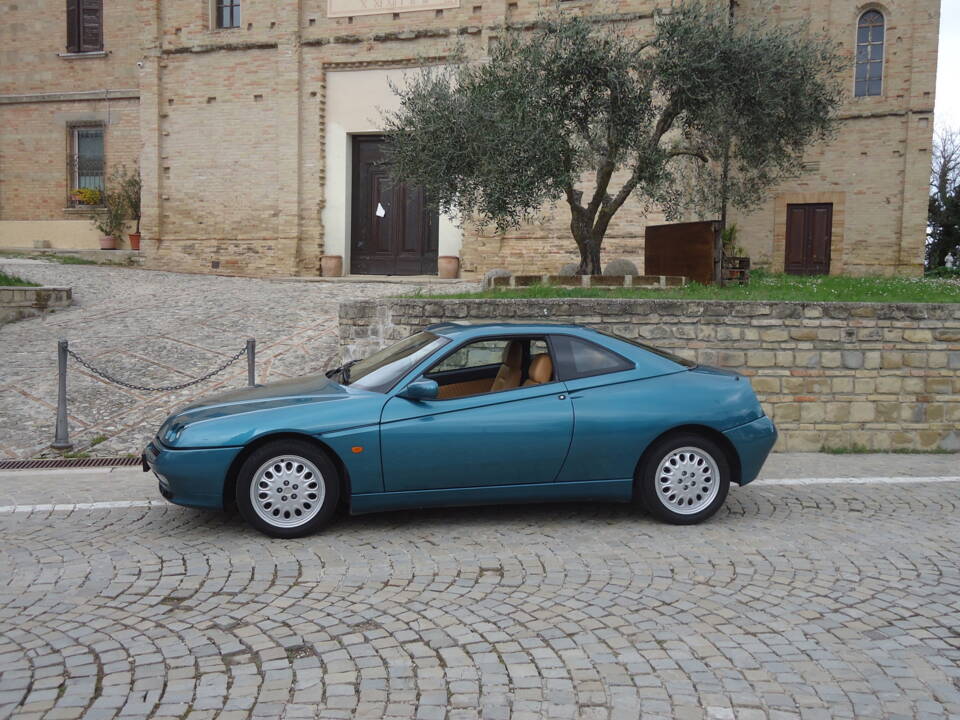 Bild 8/26 von Alfa Romeo GTV 2.0 V6 Turbo (1998)