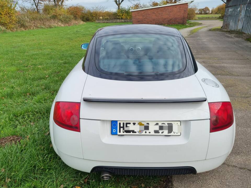 Bild 7/8 von Audi TT 1.8 T (1999)