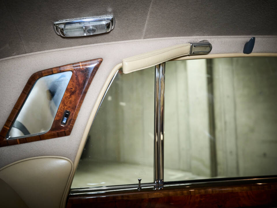 Bild 51/100 von Rolls-Royce Silver Shadow II (1980)