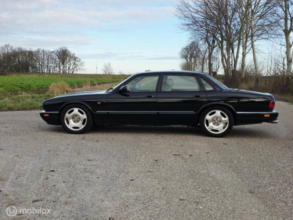 Bild 13/31 von Jaguar XJR 4.0 Supercharged (1997)