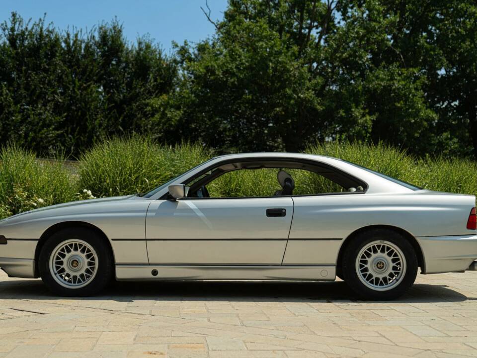 Bild 13/50 von BMW 850i (1990)