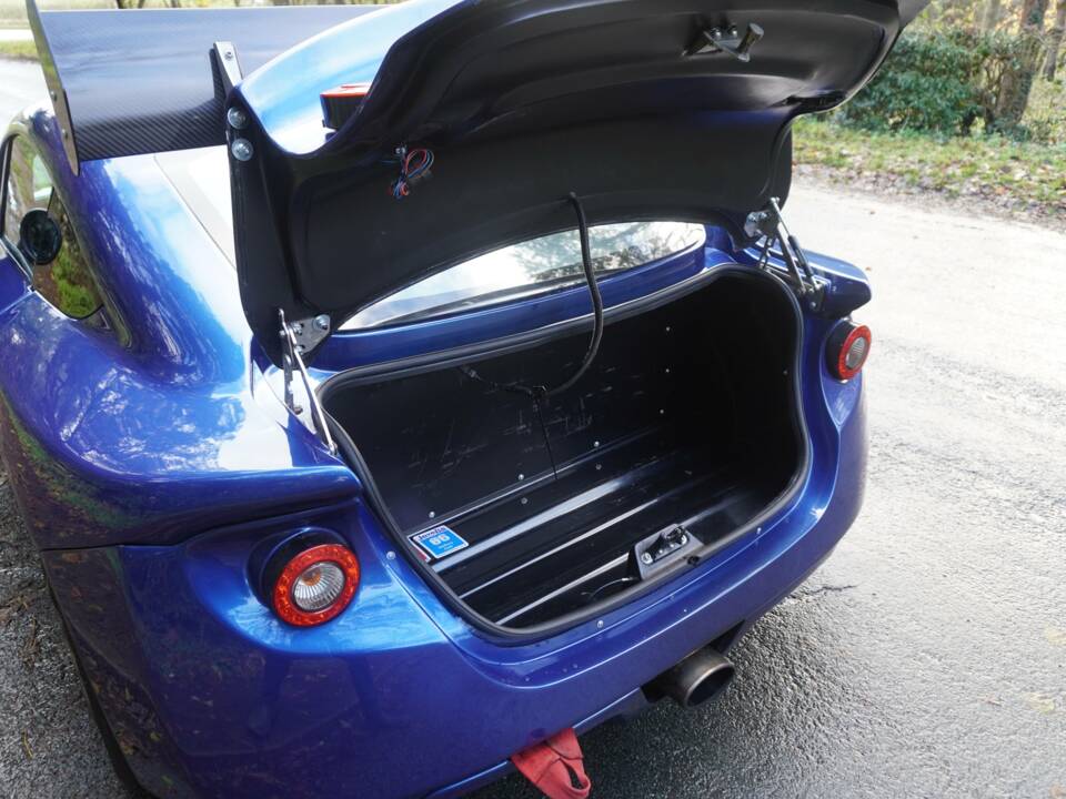 Image 18/18 of Ginetta G40 (2014)