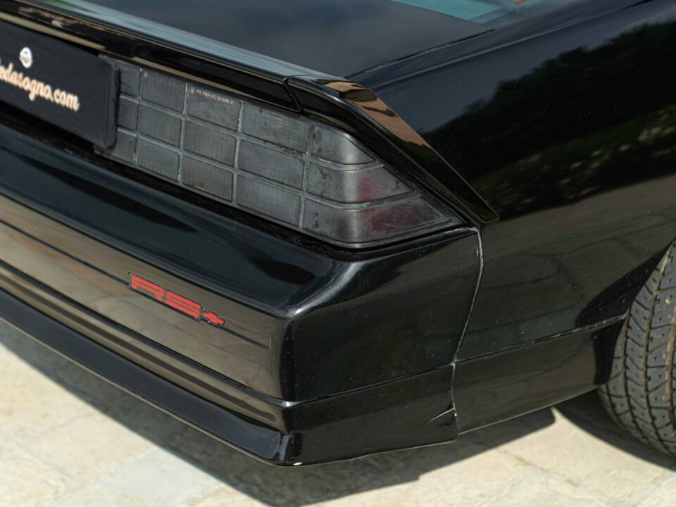 Bild 10/50 von Chevrolet Camaro Z28 (1992)