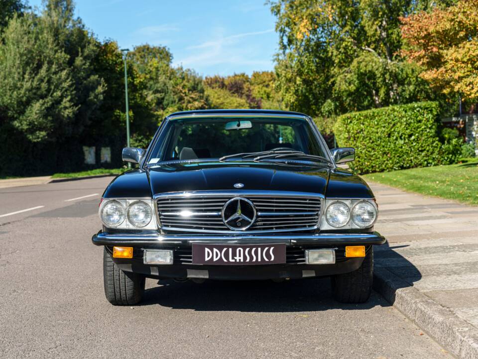 Image 5/26 of Mercedes-Benz 380 SLC (1981)