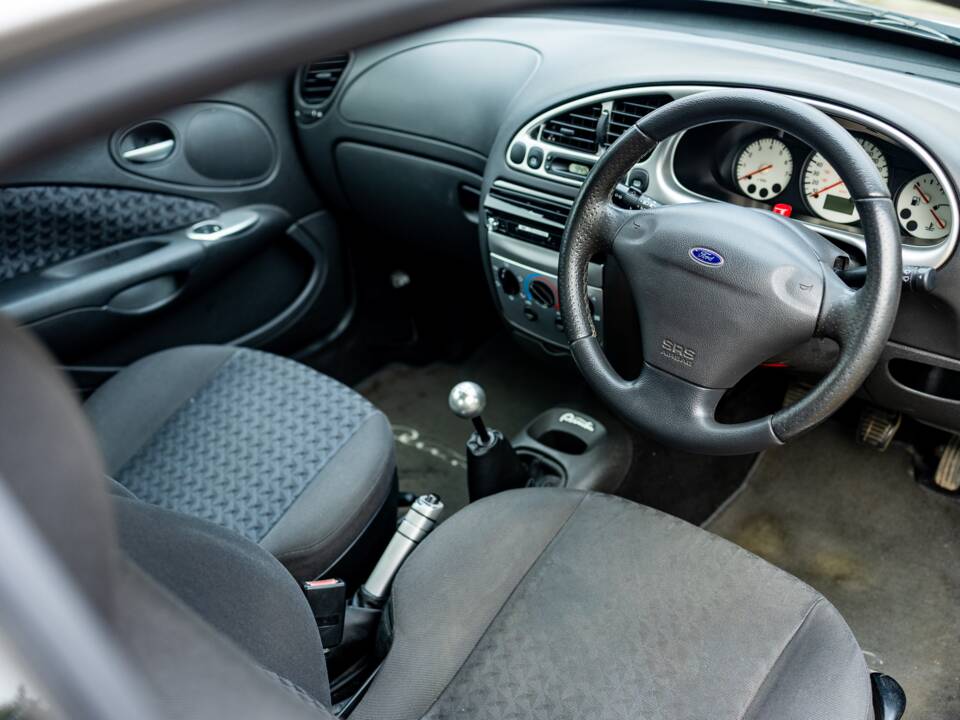 Image 43/50 of Ford Puma 1.7i 16v (2001)