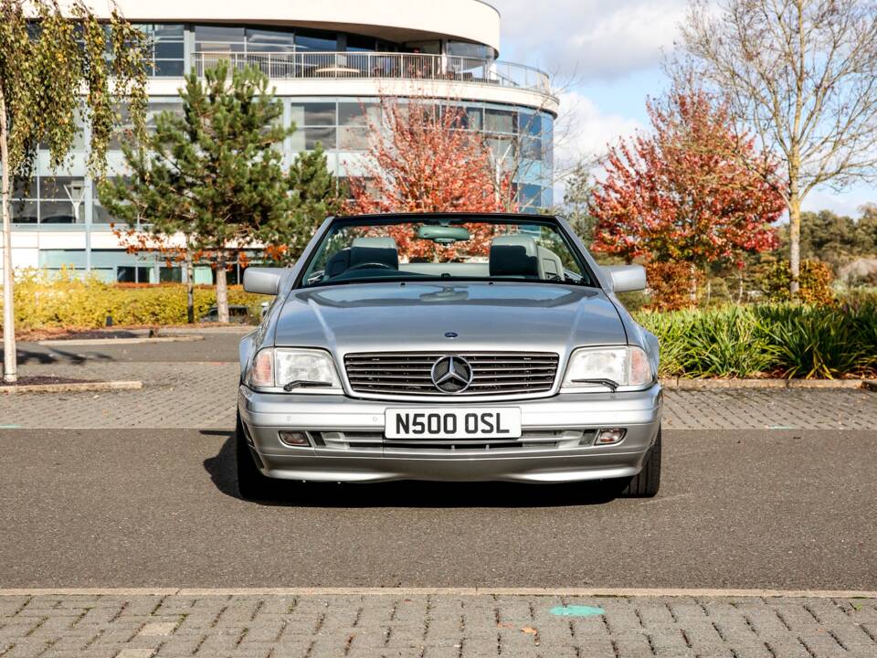 Image 10/43 of Mercedes-Benz SL 500 (1996)