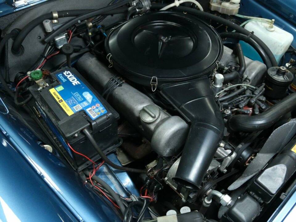 Image 40/50 of Mercedes-Benz 280 SE 3,5 (1971)