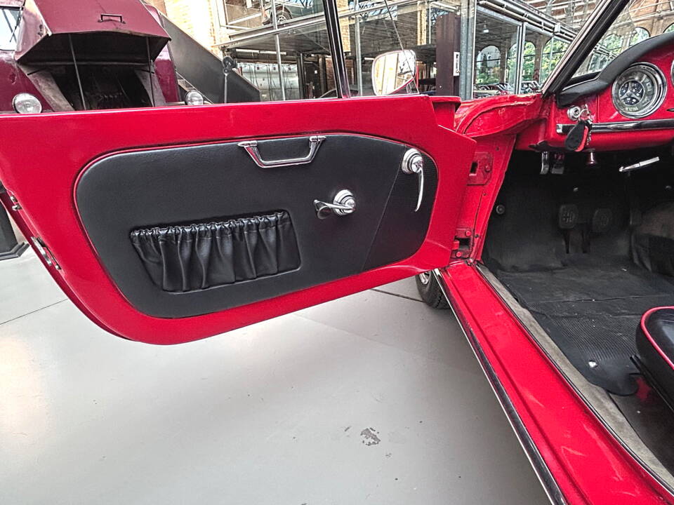 Image 14/35 of Alfa Romeo Giulietta Spider (1960)
