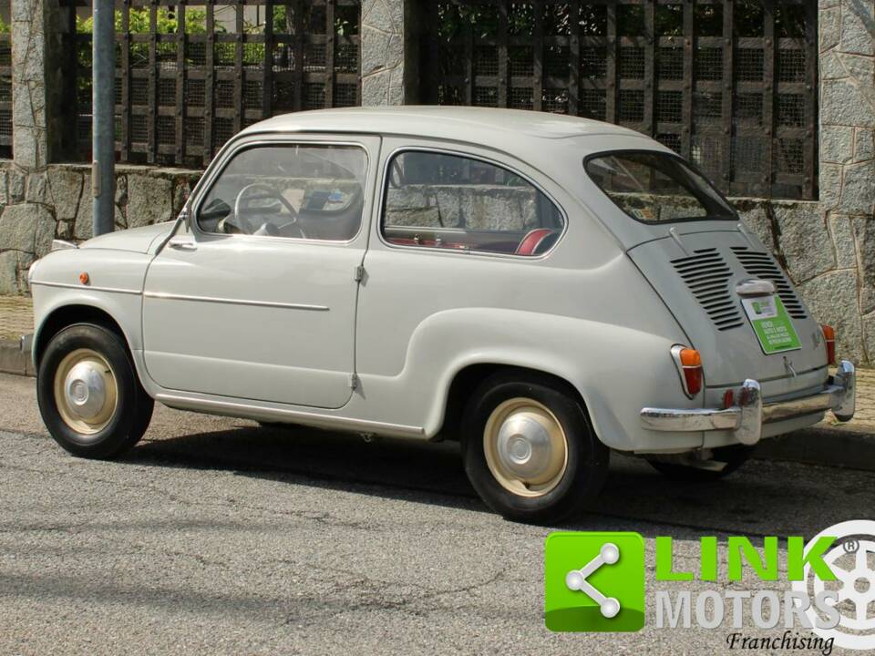 Image 3/10 de FIAT 600 Lucciola Francis Lombardi (1959)