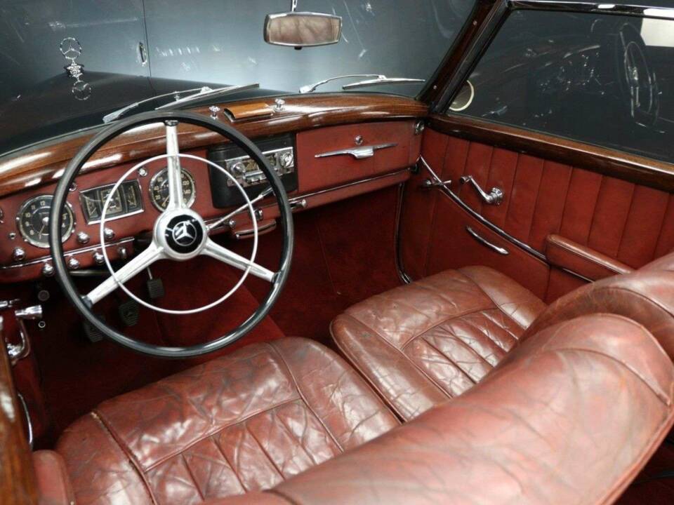 Immagine 18/30 di Mercedes-Benz 220 Cabriolet A (1955)