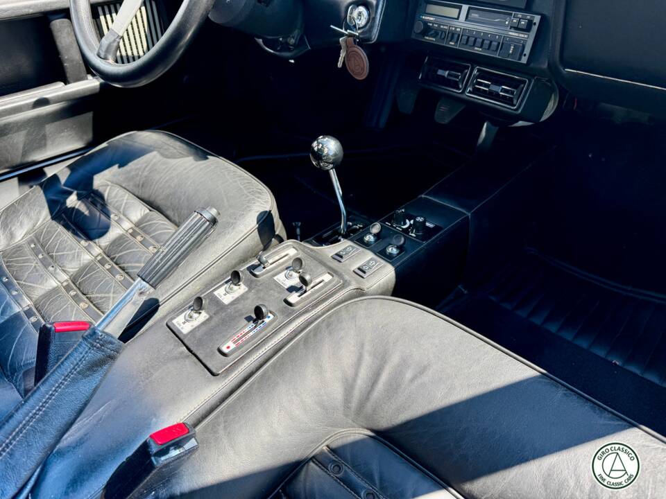 Bild 19/31 von Ferrari 512 BB (1979)