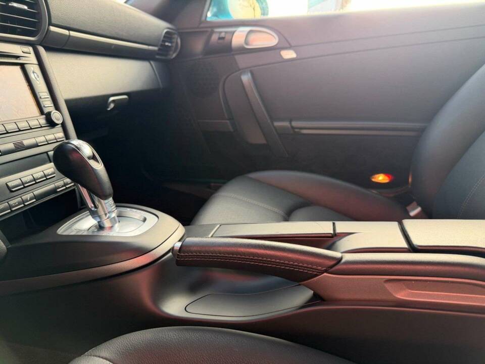 Bild 16/25 von Porsche 911 Carrera (2010)