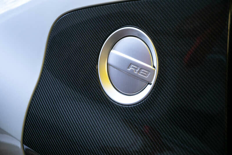 Image 34/38 of Audi R8 V10 (2010)