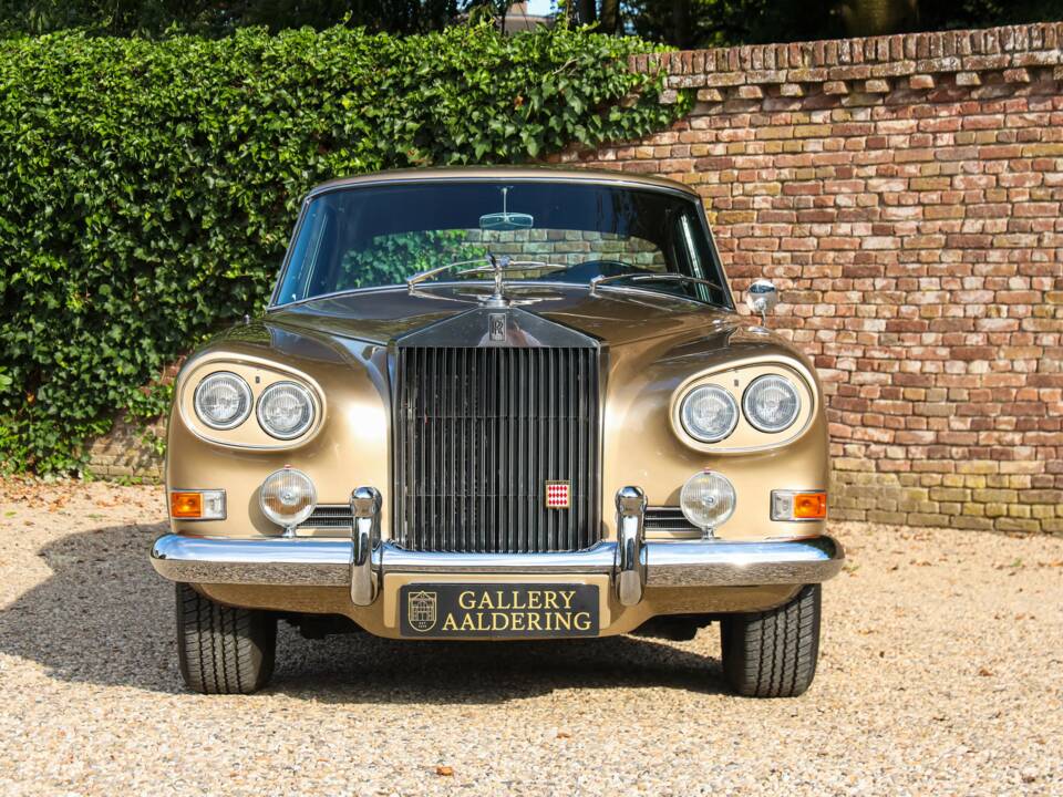 Image 37/50 of Rolls-Royce Silver Cloud III "Chinese Eyes" (1965)
