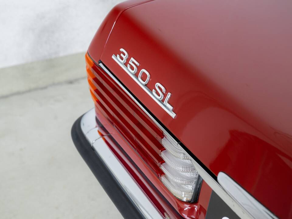 Image 30/38 of Mercedes-Benz 350 SL (1973)