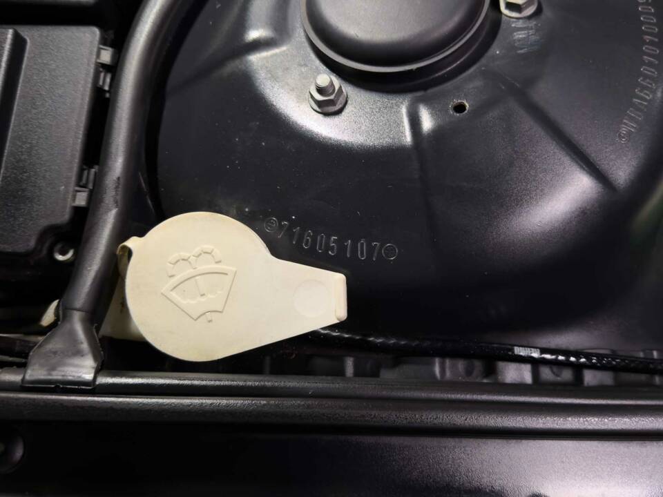 Image 5/41 of BMW 750i (2000)