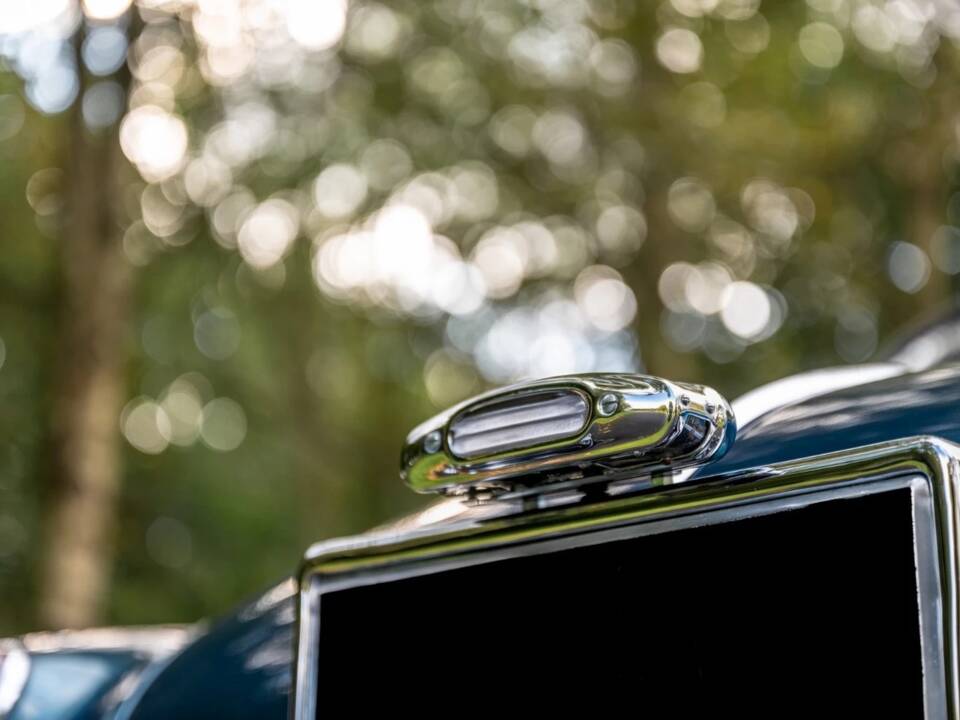 Image 23/64 of Aston Martin DB 2/4 Mk II (1957)