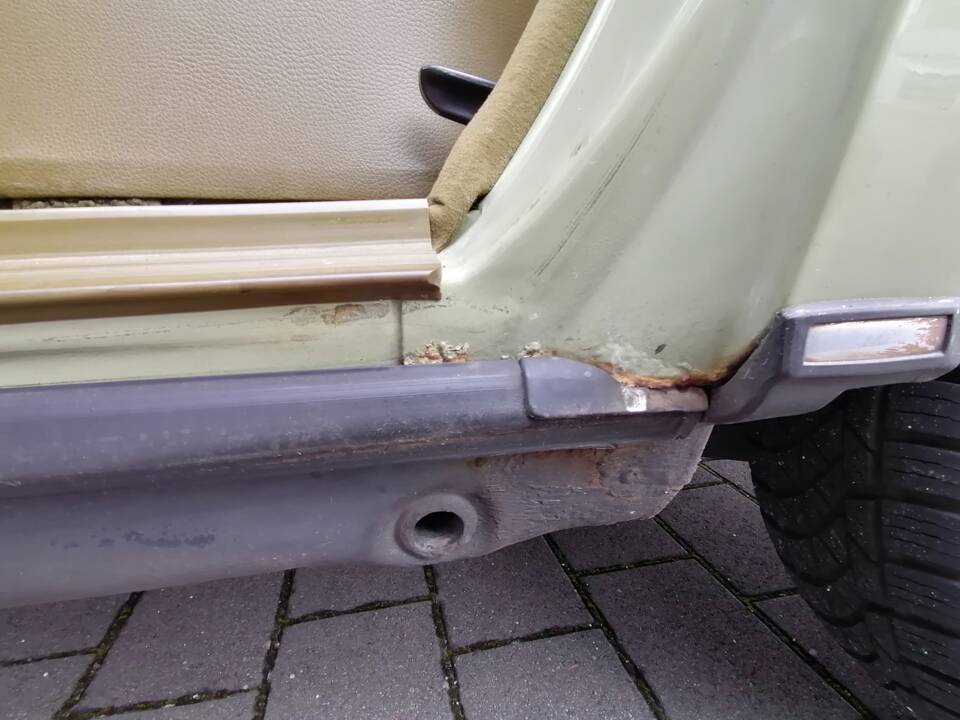 Image 12/22 de Mercedes-Benz 300 TD (1979)