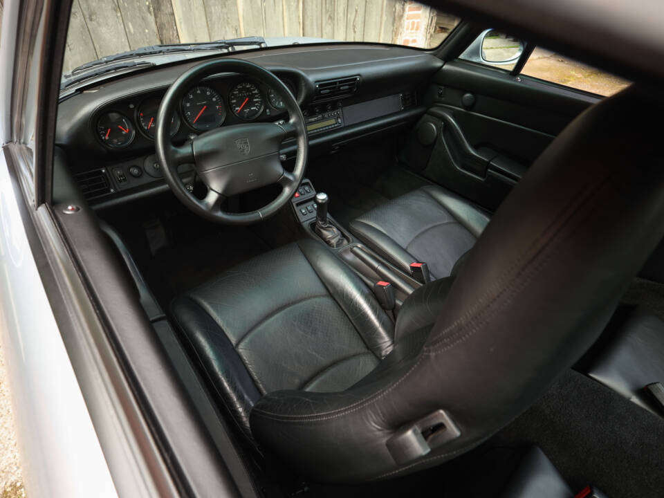 Image 13/90 de Porsche 911 Carrera 4S (1996)