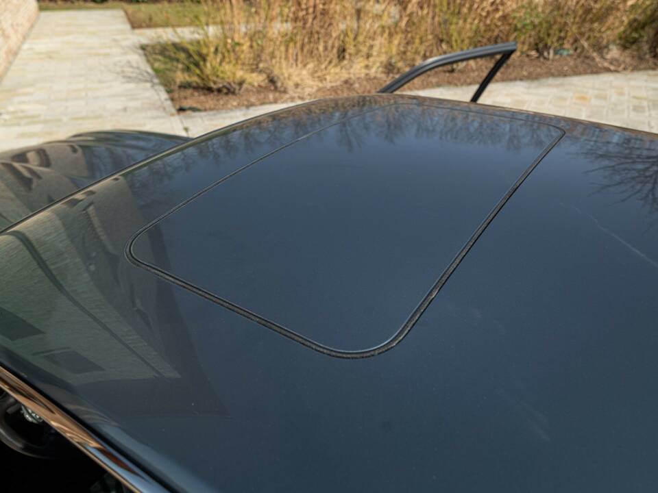 Bild 28/50 von Jaguar XJ 8 Executive (1997)