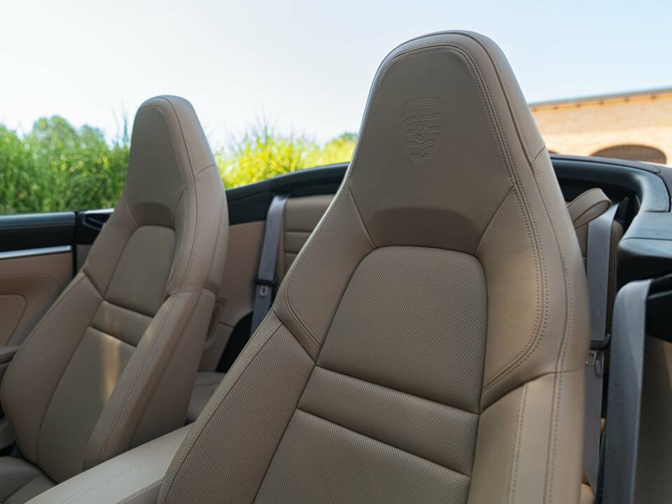 Image 47/50 of Porsche 911 Carrera 4S (2019)