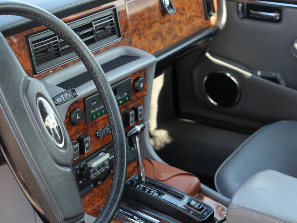 Imagen 6/12 de Daimler Double Six (1992)