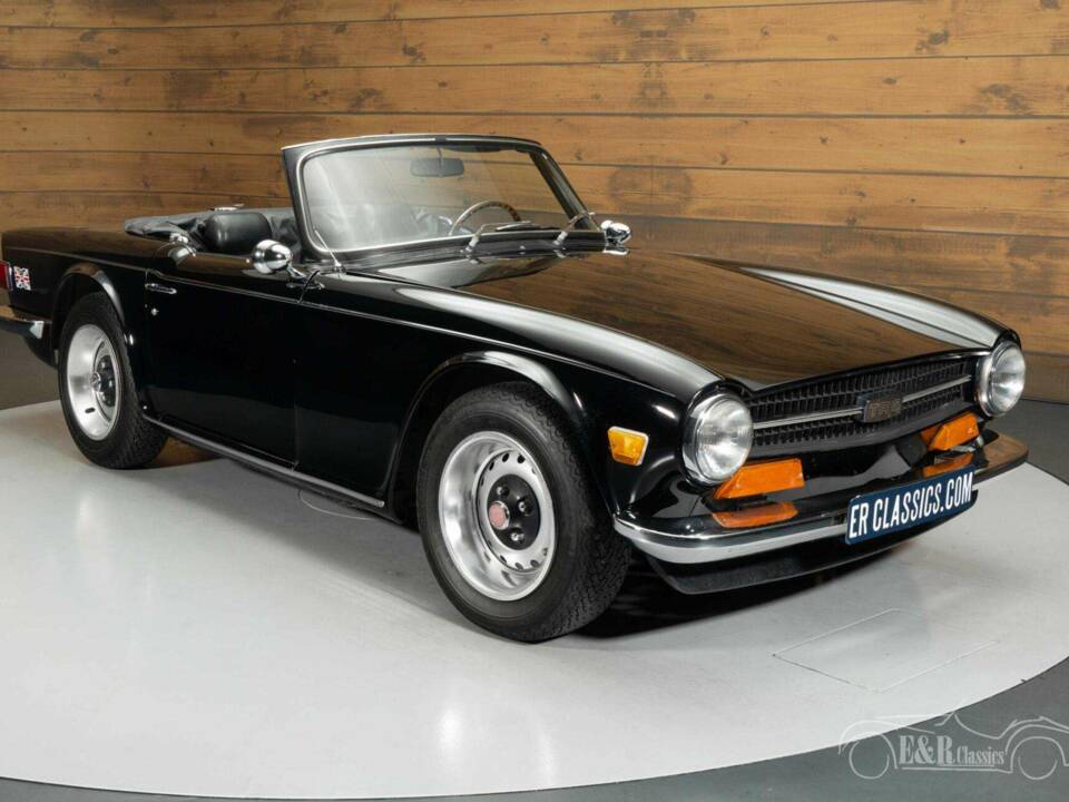 Image 16/19 de Triumph TR 6 (1971)